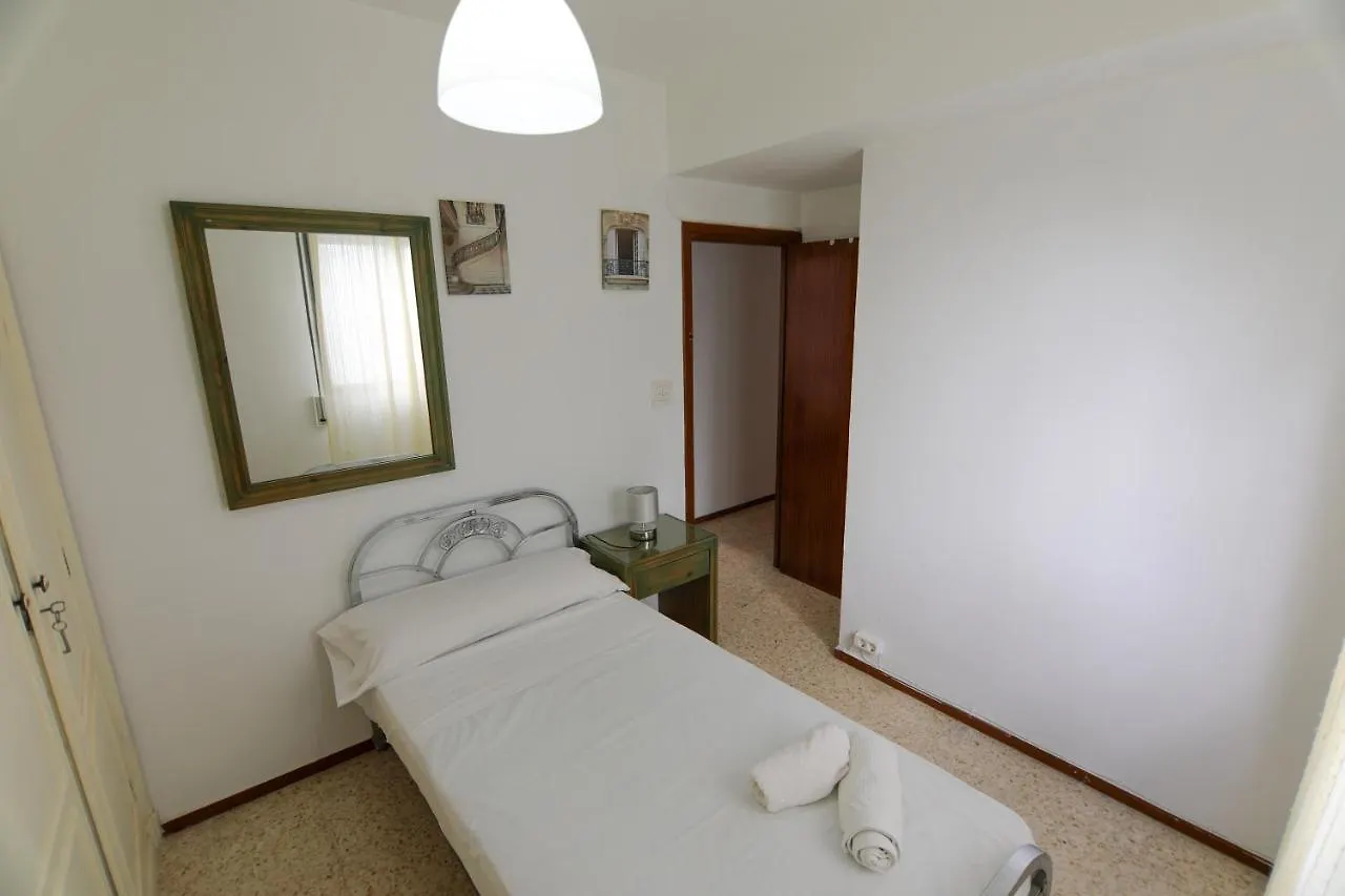 Apartment Rentalsevilla Luminoso Apartamento 3 Dormitorios Spain